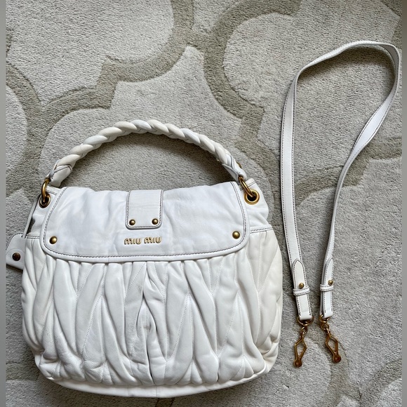 Neo Vintage Miu Miu Matelasse shoulder bag - Picture 9 of 16